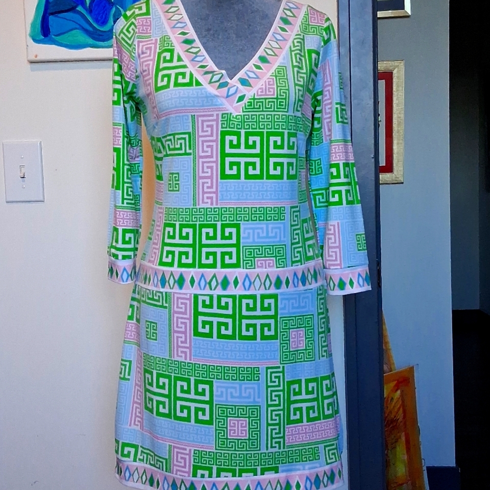 Macbeth Collection Green Long Sleeve V-Neck Resort Dress